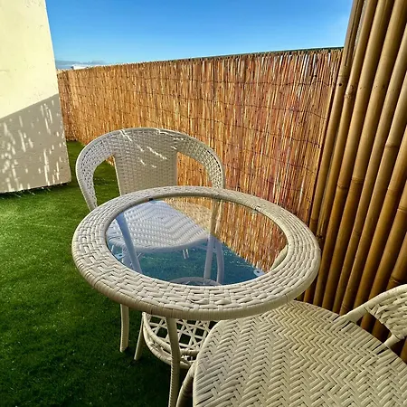 Cocon Cosy Verdoyant - Free Private Parking, Breakfast, Wifi, Netflix Appartement *