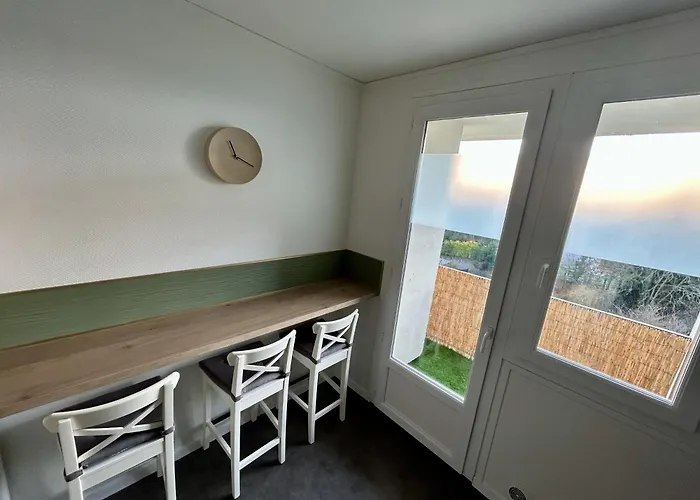 Cocon Cosy Verdoyant - Free Private Parking, Breakfast, Wifi, Netflix * Caen